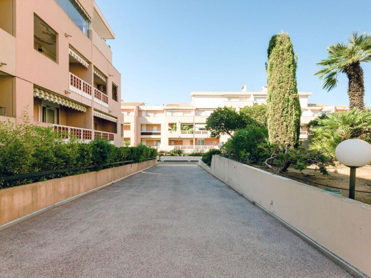 Apartment Regina-14 By Interhome Sainte-Maxime Luaran gambar